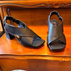 Kenneth Cole Reaction Mule Dress Shoe Size 8